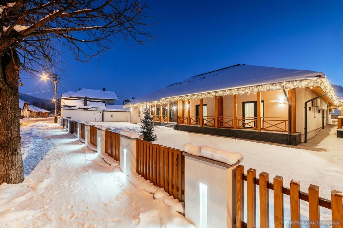 Anais Chalet Câmpulung Moldovenesc Esterno foto